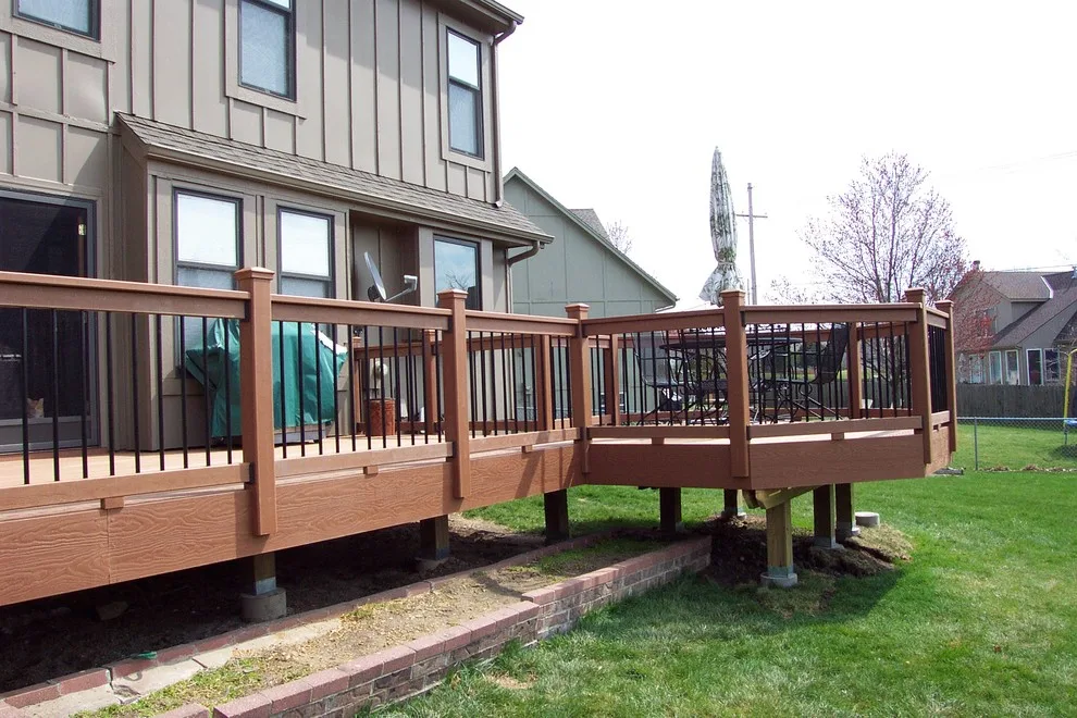 Miller - Evergrain composite decking in Kansas City by All Weather Decks - Photo 6