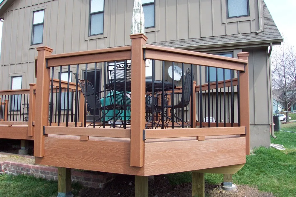 Miller - Evergrain composite decking in Kansas City by All Weather Decks - Photo 2