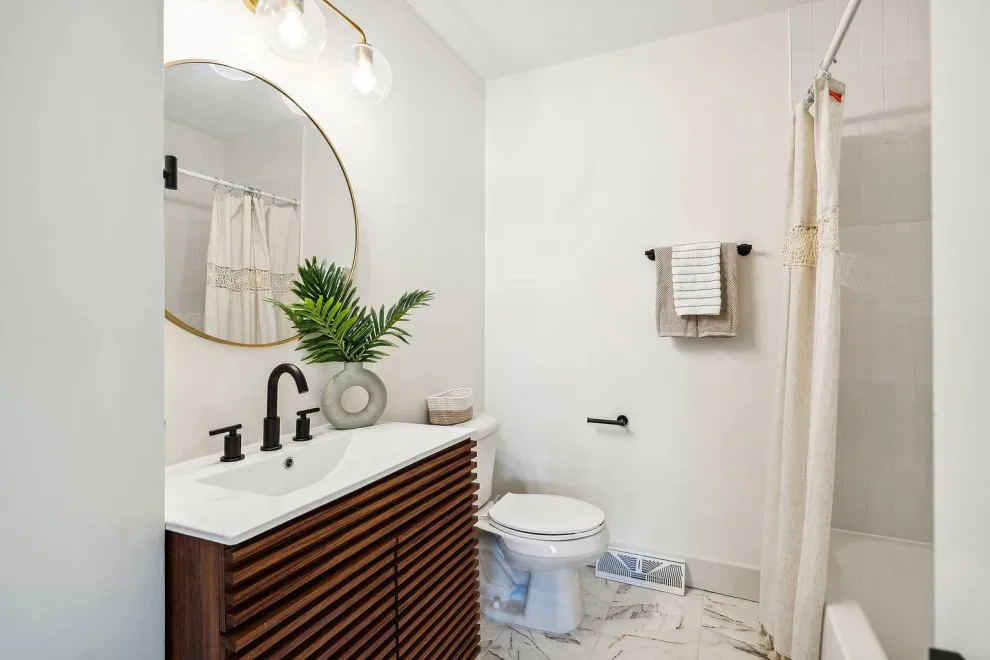 Contemporary Minimalist Renovation by Southern Harbor Construction LLC - Photo 15