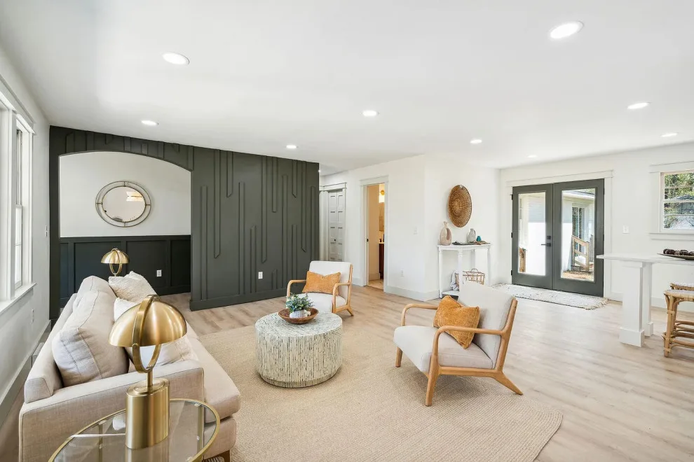 Contemporary Minimalist Renovation by Southern Harbor Construction LLC - Photo 5