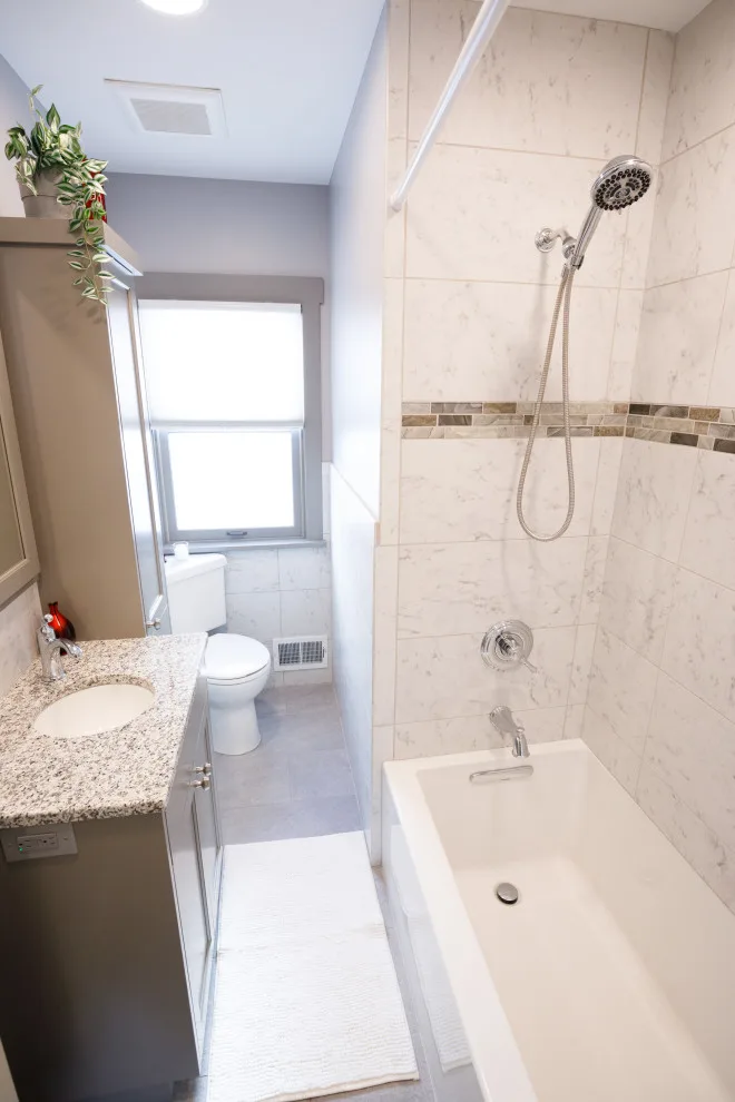 Minneapolis Compact Full Bathroom by Zinran Construction Services Inc. - Photo 4