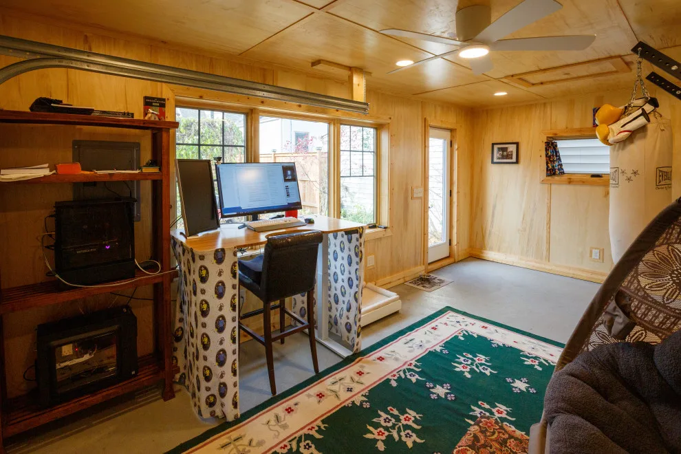 Minneapolis Garage Workspace by Zinran Construction Services Inc. - Photo 6