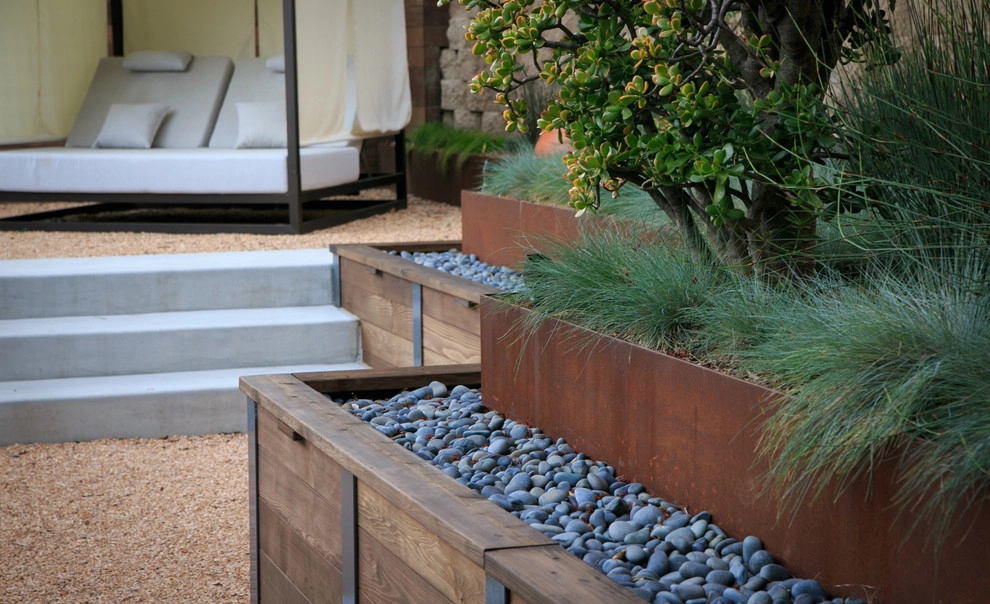 Contemporary Small Space by Carson Douglas Landscape Architecture - Photo 4