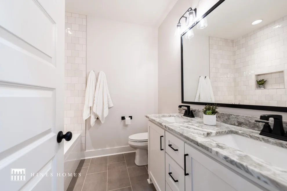 Contemporary Matterhorn by Hines Homes, LLC - Photo 2
