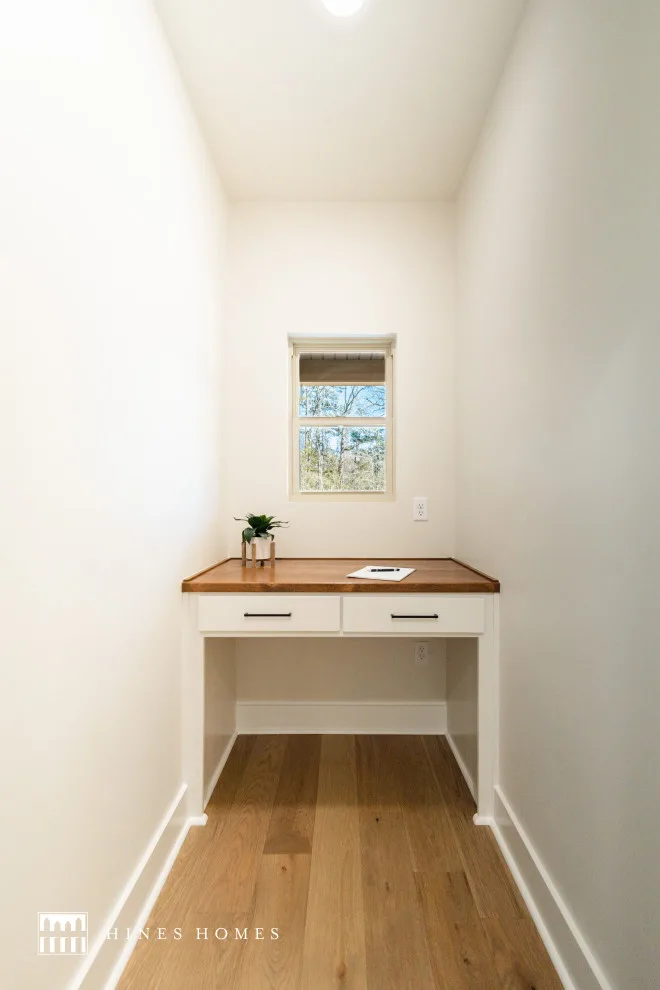 Contemporary Matterhorn by Hines Homes, LLC - Photo 22