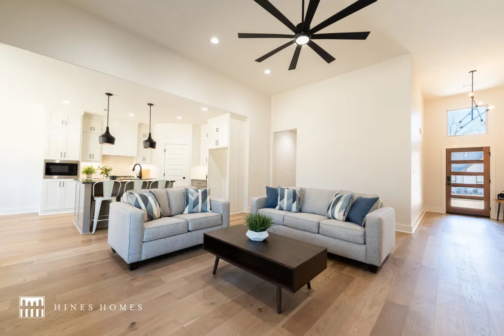 Contemporary Matterhorn by Hines Homes, LLC - Photo 12