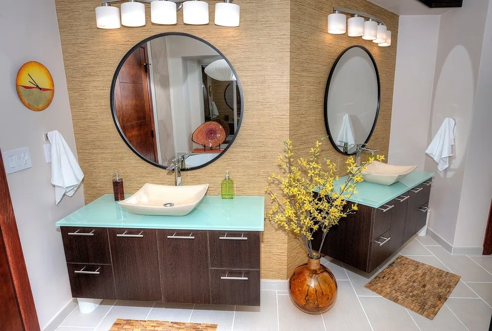 Contemporary Restroom by Home Renew - Photo 2