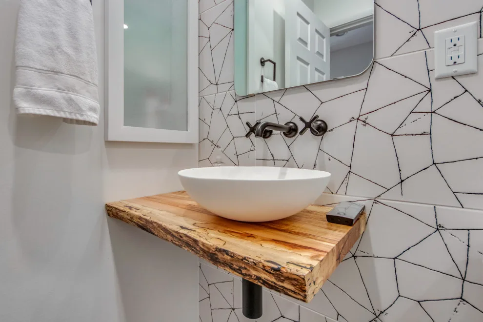 Contemporary Bathroom by Aleto Construction Group - Photo 2