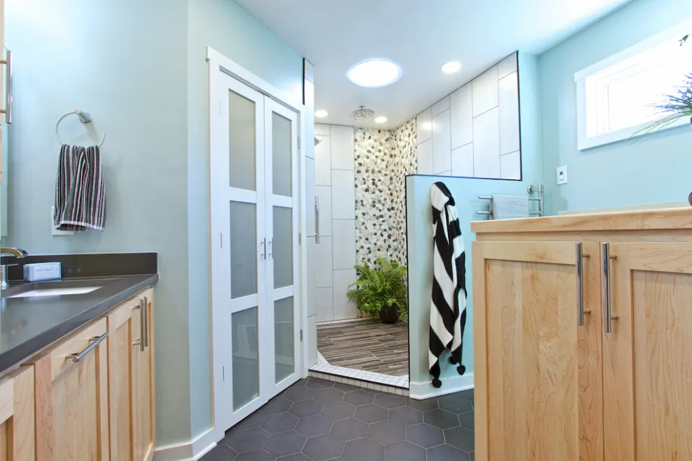 Contemporary Restroom by Blue Ridge Design Build - Photo 16