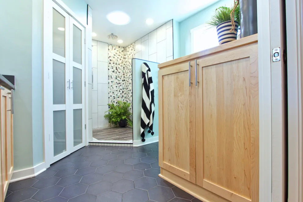 Contemporary Restroom by Blue Ridge Design Build - Photo 19