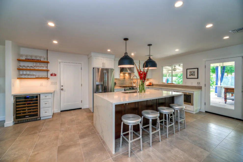 Contemporary Main Passageway by Maple Avenue Construction - Photo 9
