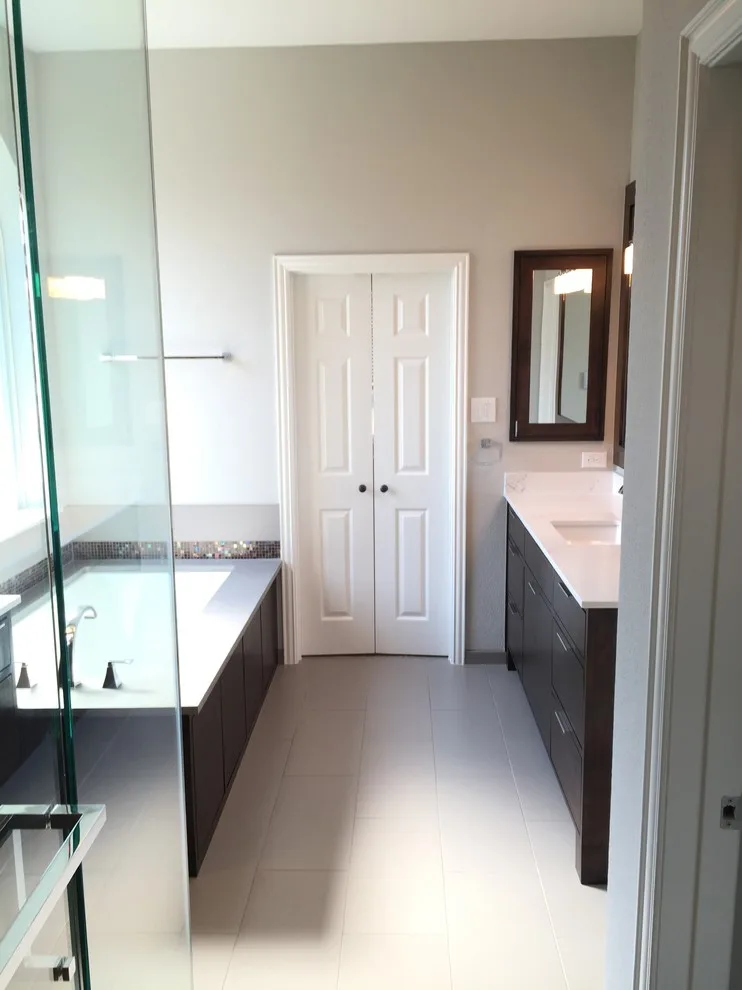 The Contemporary Bath Suite at Fairways by Servigon Construction Group - Photo 6