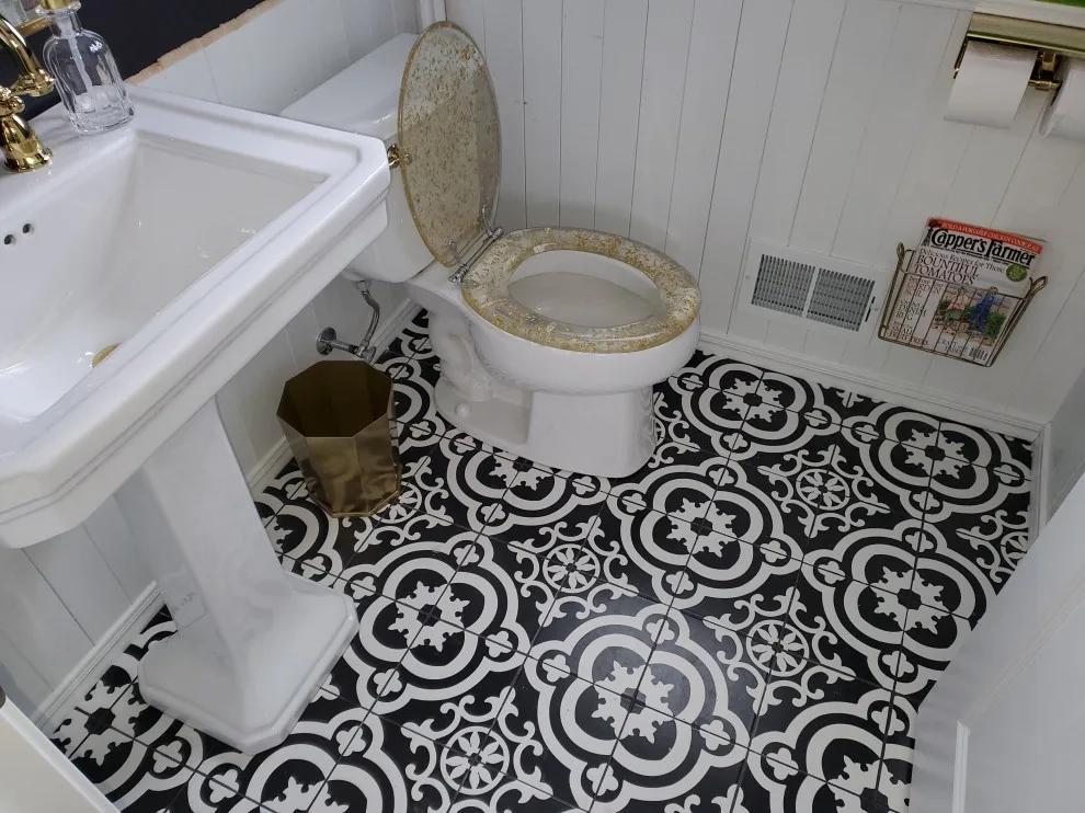 Contemporary Tailored Bathrooms by Lavish Builders - Photo 4
