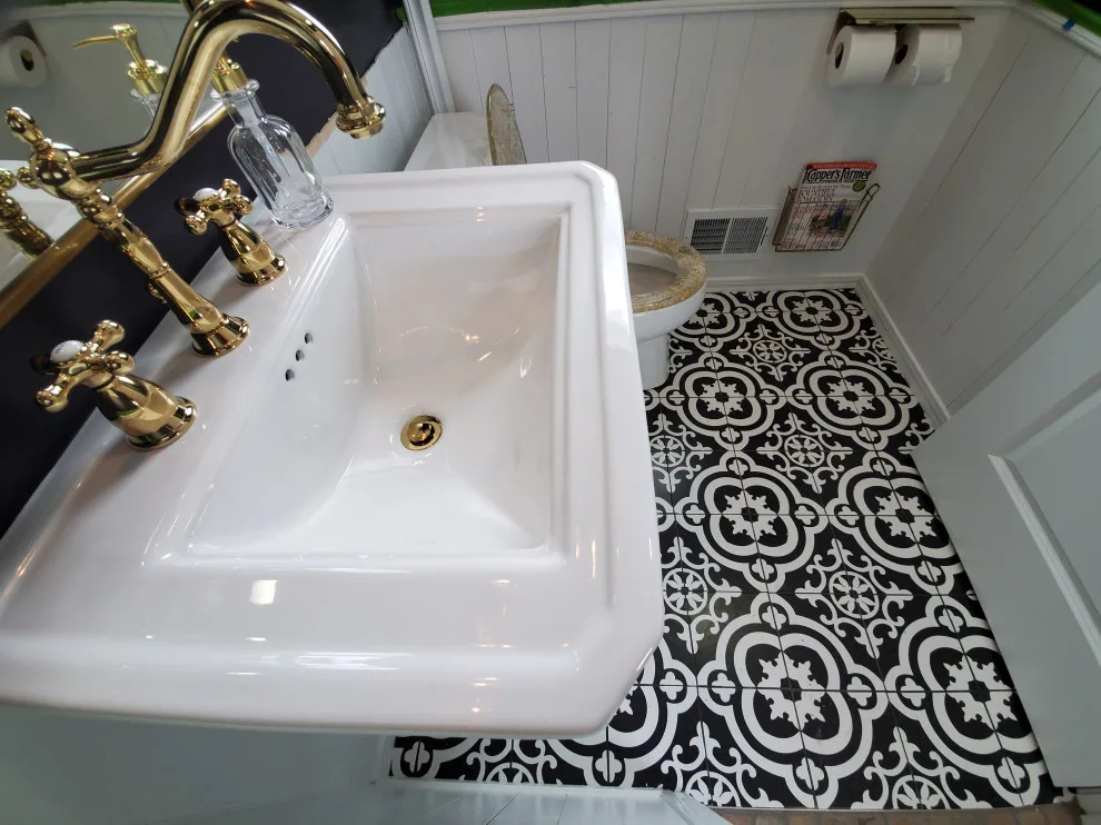 Contemporary Tailored Bathrooms by Lavish Builders - Photo 12