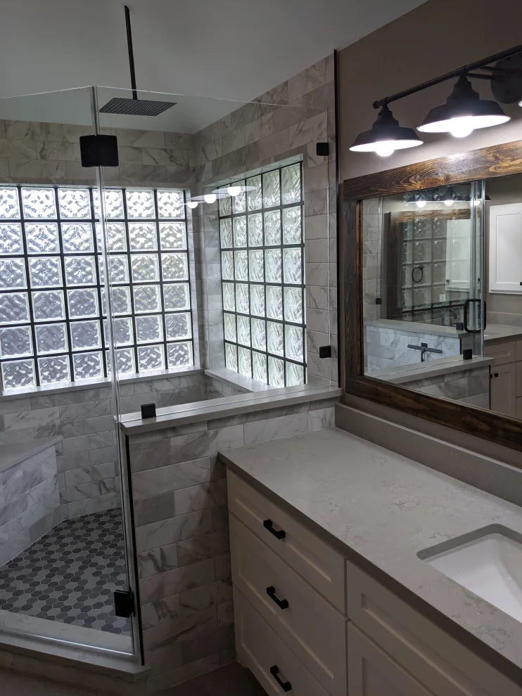 Contemporary farmhouse restroom by Prime & Precision - Photo 6