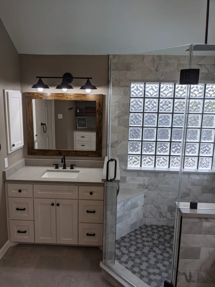 Contemporary farmhouse restroom by Prime & Precision - Photo 10