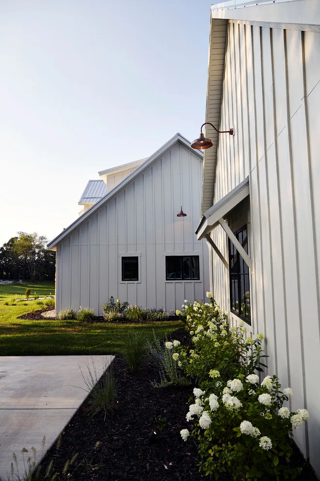 Contemporary Country House by Rhoads Design & Construction - Photo 25