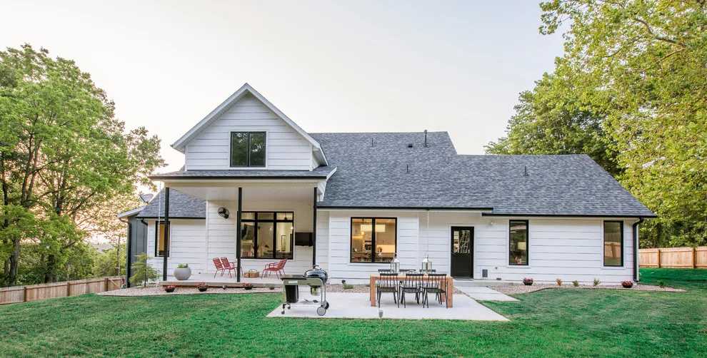 Contemporary Farmhouse by Monticello Custom Homes And Remodeling - Photo 18