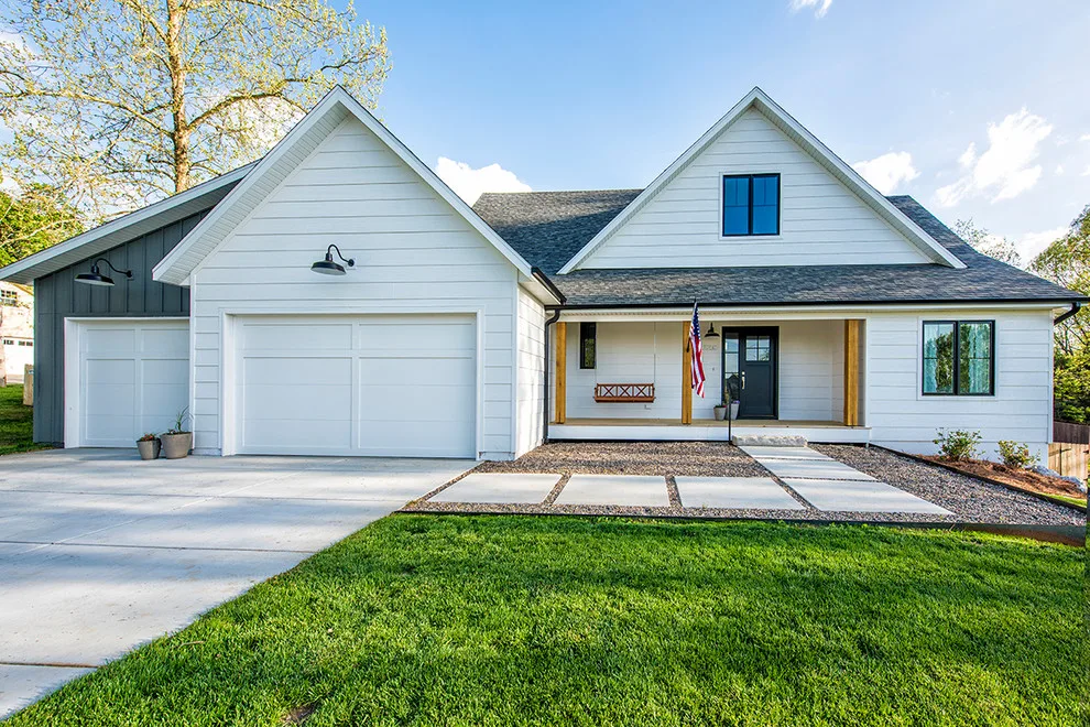 Contemporary Farmhouse by Monticello Custom Homes And Remodeling - Photo 26