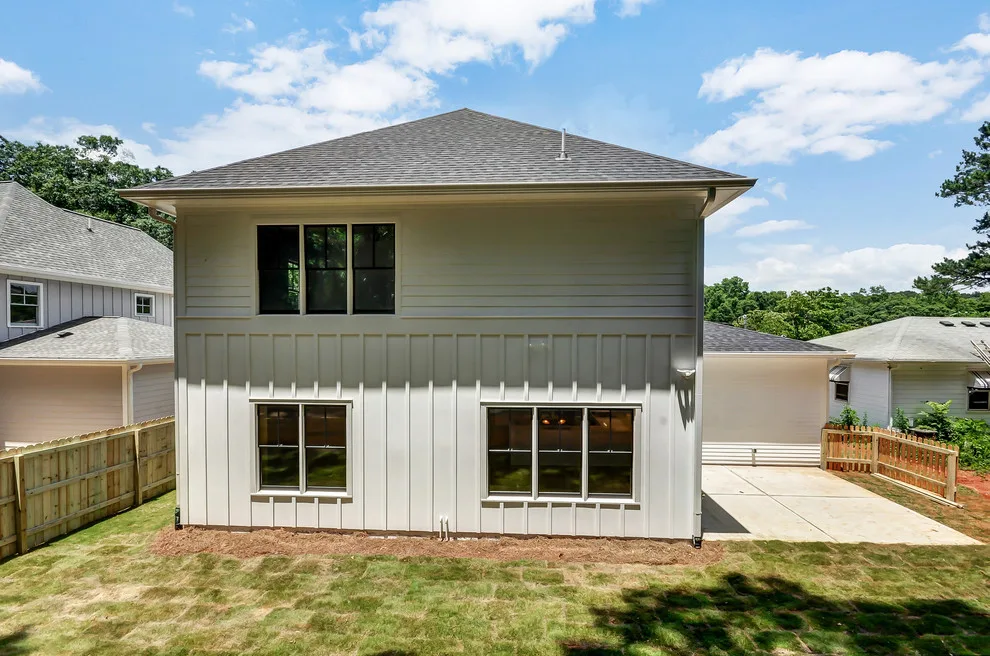 Contemporary Farmhouse in Scottdale by Level Craft Construction - Photo 10