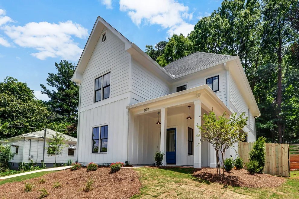 Contemporary Farmhouse in Scottdale by Level Craft Construction - Photo 2