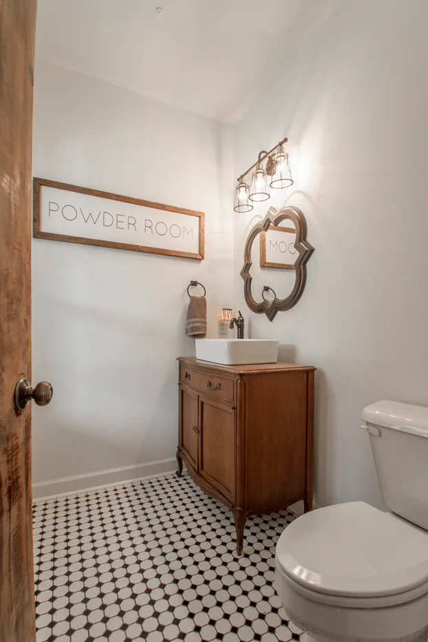 Contemporary Farmhouse by Hines Homes, LLC - Photo 3