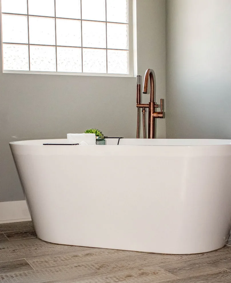 Contemporary Farmhouse Primary Bathroom by Bryan Casey Construction LLC - Photo 5