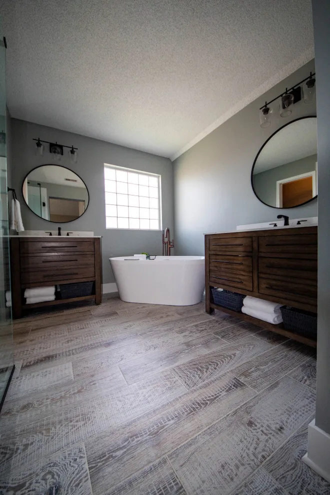 Contemporary Farmhouse Primary Bathroom by Bryan Casey Construction LLC - Photo 6