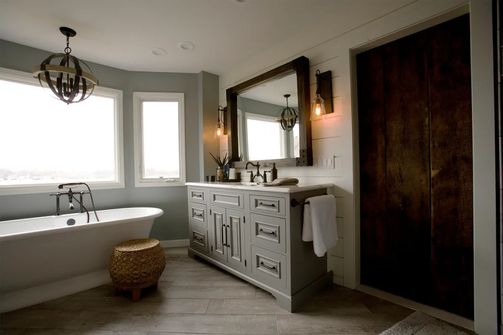 Contemporary Farmhouse Expert by Proven Renovations And Design - Photo 3