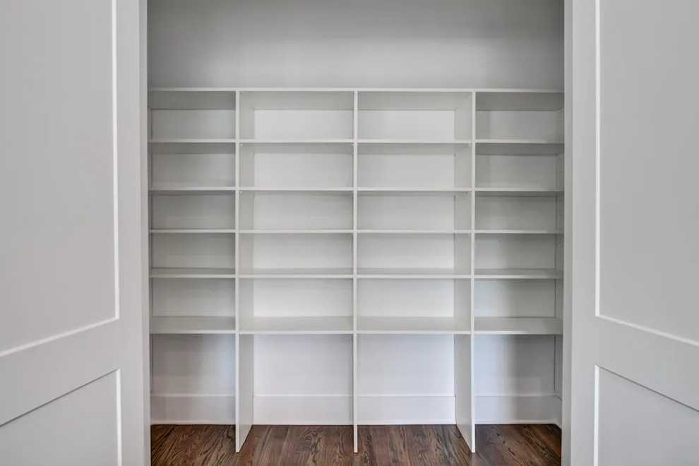 Contemporary Farmhouse on Manigault by Level Craft Construction - Photo 2