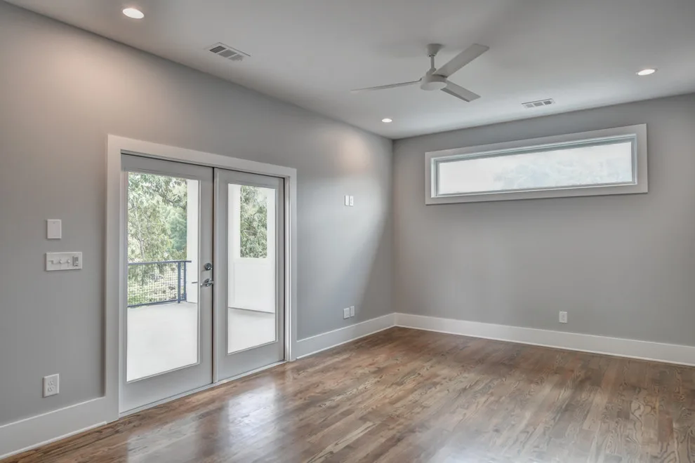 Contemporary Farmhouse on Manigault by Level Craft Construction - Photo 30