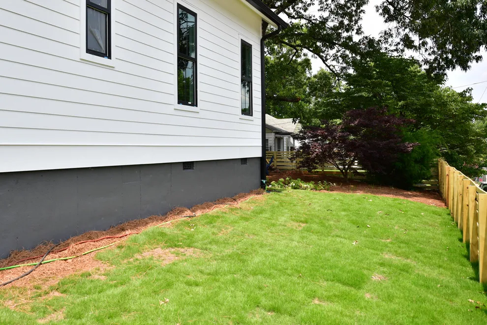 Contemporary Farmhouse on Manigault by Level Craft Construction - Photo 42