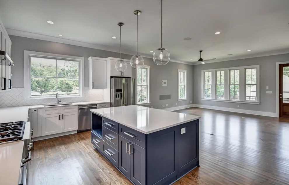 Contemporary Farmhouse on Manigault by Level Craft Construction - Photo 23