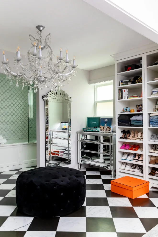 Contemporary Elegance by DFS Construction Inc. - Photo 11