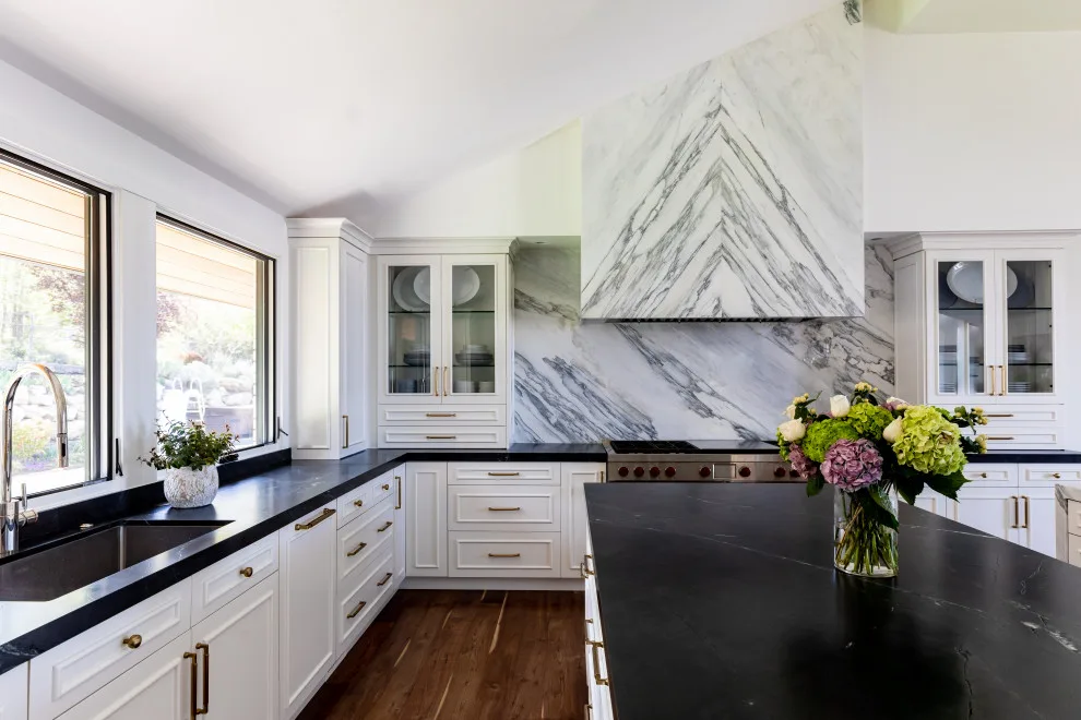 Contemporary Elegance by DFS Construction Inc. - Photo 90