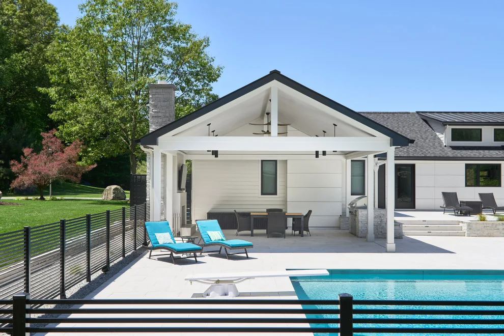 Contemporary House Remodeling by Blok Builders, Inc. - Photo 25