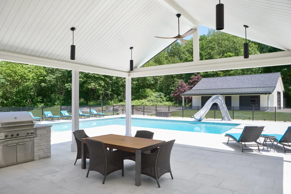 Contemporary House Remodeling by Blok Builders, Inc. - Photo 23