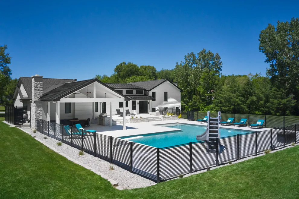 Contemporary House Remodeling by Blok Builders, Inc. - Photo 8