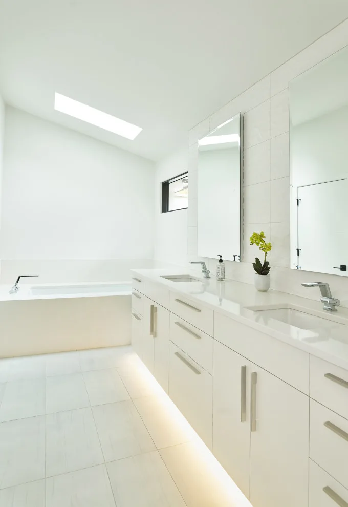 Contemporary House Remodeling by Blok Builders, Inc. - Photo 14