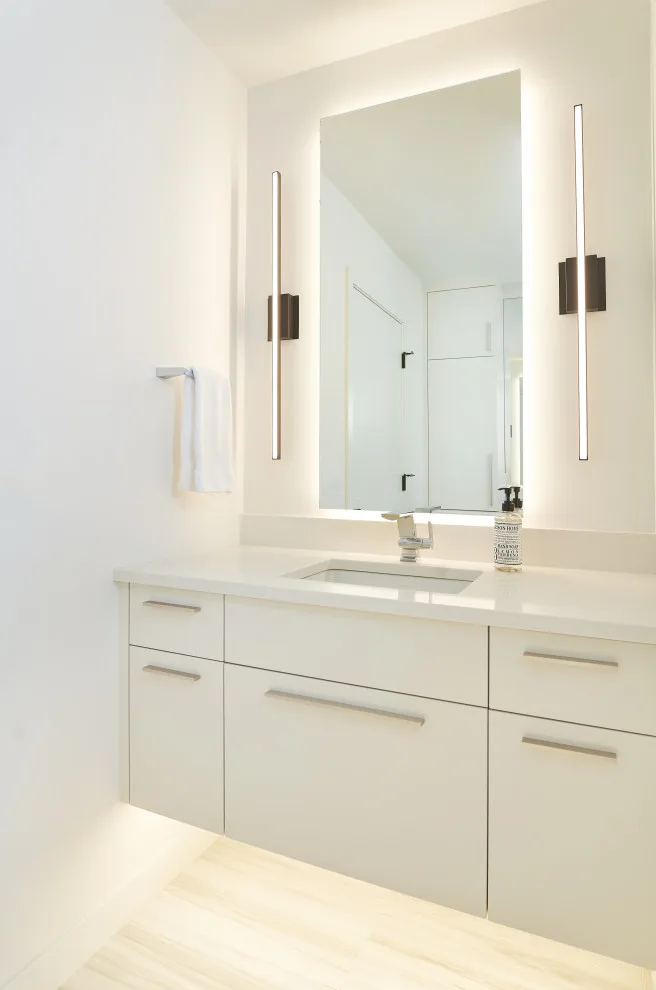 Contemporary House Remodeling by Blok Builders, Inc. - Photo 21
