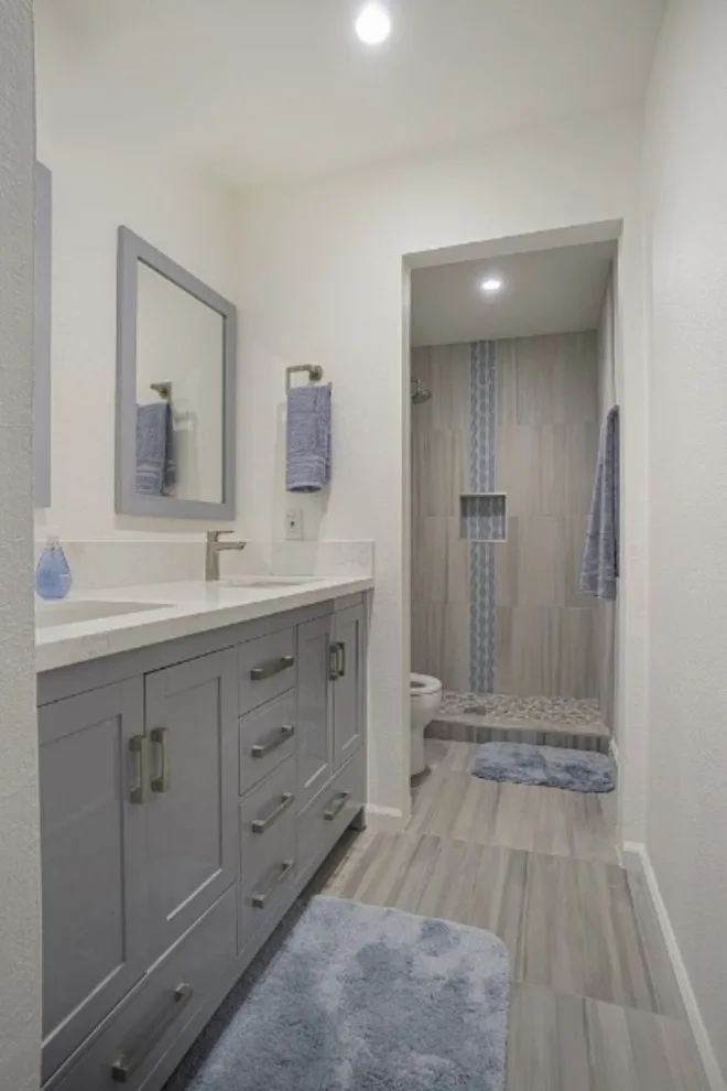 Contemporary Home Renovation - Mountain View by Golden View Renovation - Photo 8