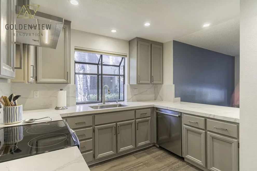 Contemporary Home Renovation - Mountain View by Golden View Renovation - Photo 7
