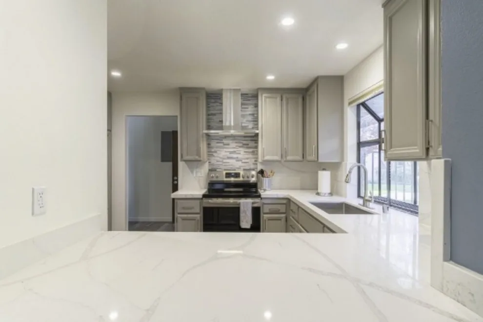 Contemporary Home Renovation - Mountain View by Golden View Renovation - Photo 6