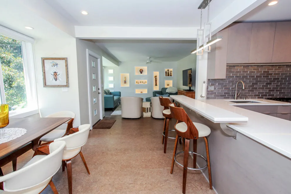 Contemporary Kitchen and Lounge by Owners Choice Construction - Photo 6