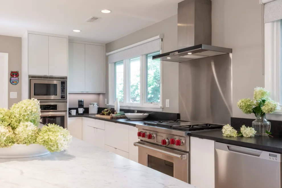 Contemporary Kitchen in St. Louis by Liston Design Build - Photo 9