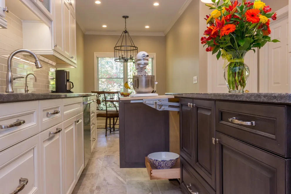 Contemporary Kitchen Transformation by Innovative Design Build - Photo 23