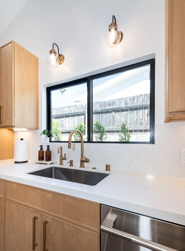 Contemporary Kitchen Renovation in Pasadena by Arko Remodeling - Photo 5