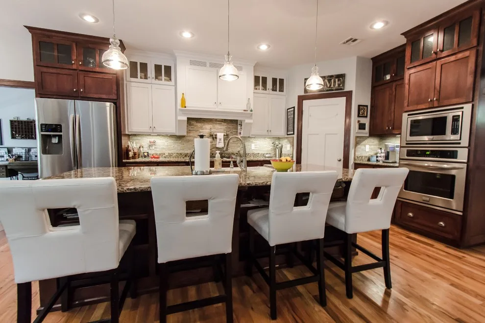 Reed Contemporary Classic Residence - Kitchen by Robbins Construction - Photo 3