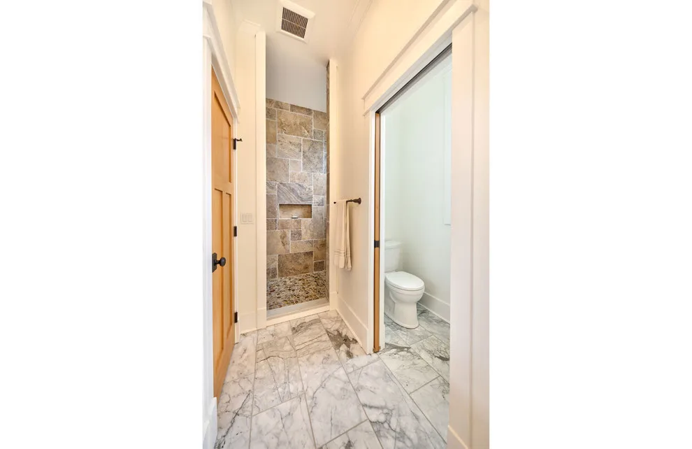 Contemporary Master and Guest Bathrooms by Ealy Construction - Photo 4
