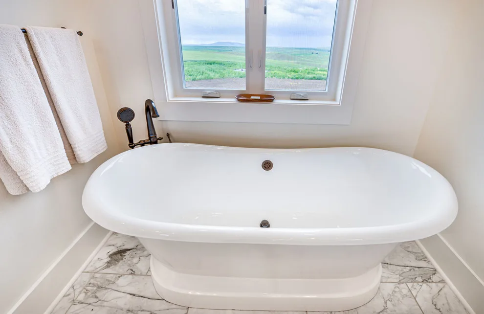 Contemporary Master and Guest Bathrooms by Ealy Construction - Photo 5